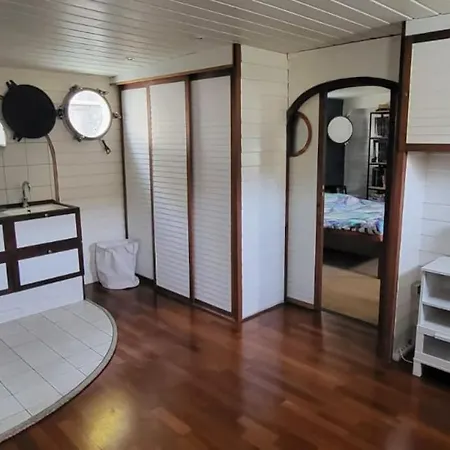 Botel Dans Peniche Atypique Et Idyllique A Confluence *